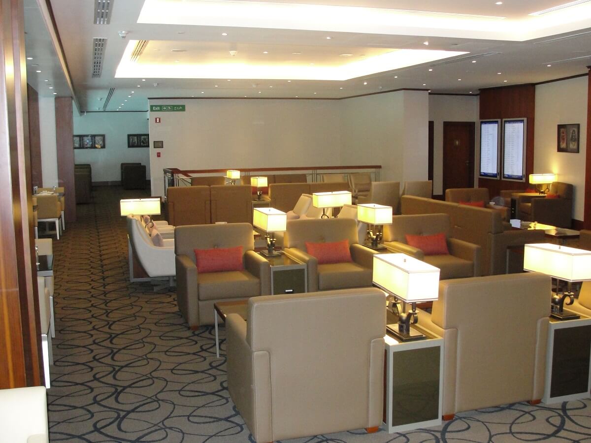 EMIRATES-LOUNGE-T1-3